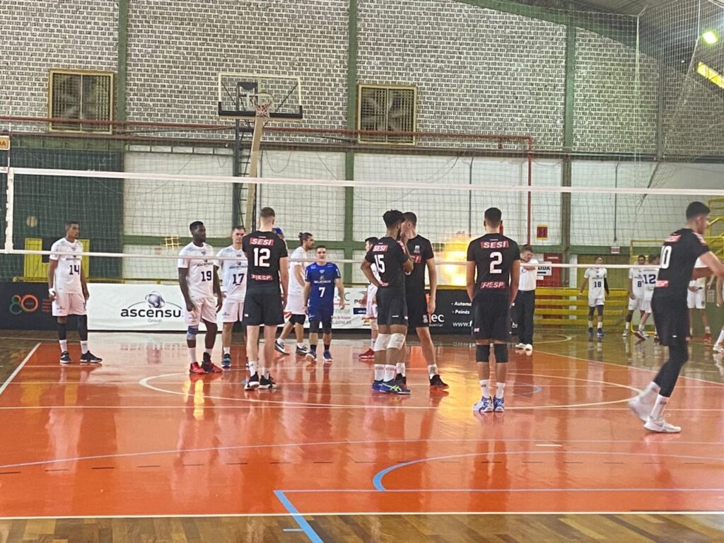 Niterói Vôlei vence o Minas e mantém liderança da Superliga B