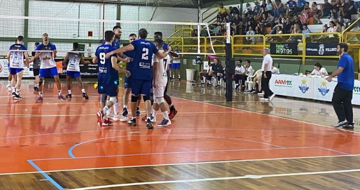 Niterói Vôlei vence o Minas e mantém liderança da Superliga B