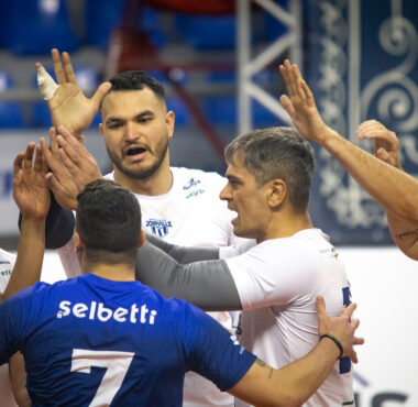 JOINVILLE VÔLEI PREPARA GRANDE FESTA PARA A TORCIDA EM JOGO BENEFICENTE COM A PRESENÇA DE GIOVANE GÁVIO