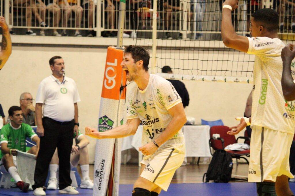 Sogipa conquista bi no vôlei gaúcho e disputará a Superliga B em 2015