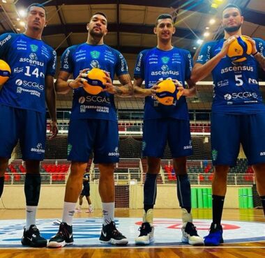 Os ‘gigantes’ que fazem a diferença no Joinville Vôlei
