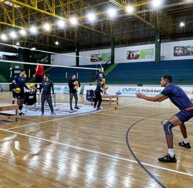 JOINVILLE VÔLEI RETORNA AOS TREINOS E SE PREPARA PARA AMISTOSOS CONTRA A SELEÇÃO DA COLÔMBIA