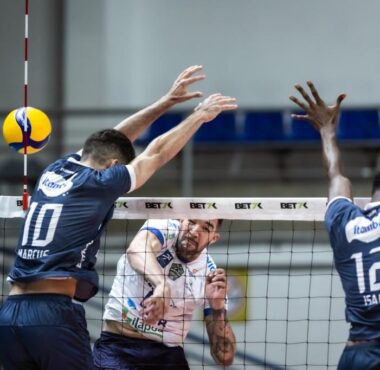 Em noite de estreia na Superliga, Joinville Vôlei é superado pelo Itambé Minas fora de casa