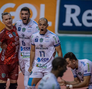EM JOGO DE 5 SETS, JOINVILLE VÔLEI VENCE CAMPINAS E ASSUME 4º LUGAR NA SUPERLIGA