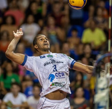 JOINVILLE VÔLEI ENFRENTA ARAGUARI NESTE SÁBADO NO CENTREVENTOS