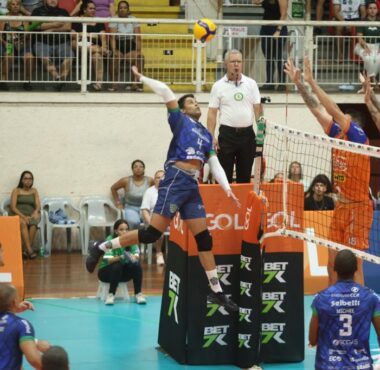 EM JOGO DE 5 SETS E MAIS DE 3 HORAS DE DURAÇÃO, JOINVILLE VÔLEI É SUPERADO PELO SÃO JOSÉ NO CENTREVENTOS
