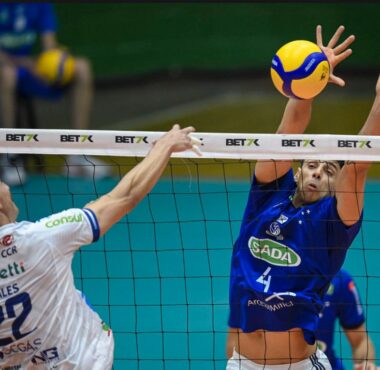 EM DUELO VÁLIDO PELA SUPERLIGA, JOINVILLE VÔLEI É SUPERADO PELO CRUZEIRO EM MG