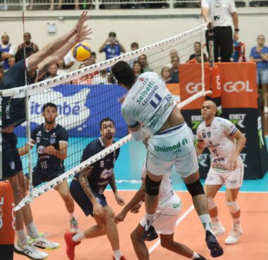 JOINVILLE VÔLEI É SUPERADO PELO MINAS EM CASA, MAS SEGUE EM 5º LUGAR NA SUPERLIGA