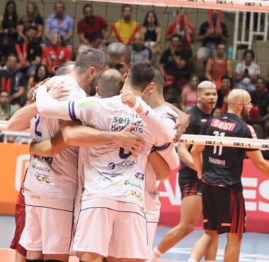 Foto: Marcelo Ferrazoli