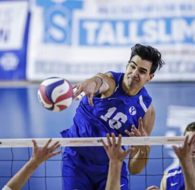 CENTRAL FELIPE BRITO, VICE-CAMPEÃO DA ÚLTIMA SUPERLIGA, REFORÇA O JOINVILLE VÔLEI