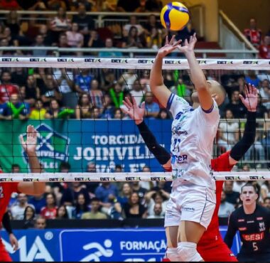 JOINVILLE VÔLEI ESTREIA NO ESTADUAL CONTRA EQUIPE DE LAGES EM CASA