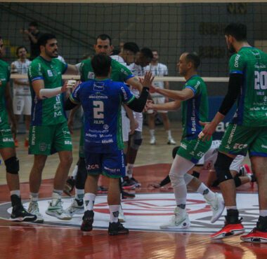 JOINVILLE VÔLEI ENCERRA PRIMEIRA FASE DO ESTADUAL COM 100% DE APROVEITAMENTO