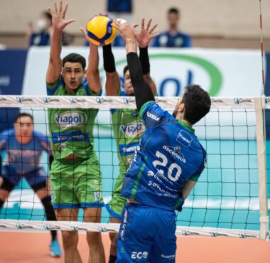 EM JOGO DE MUITA ENTREGA, JOINVILLE VÔLEI É SUPERADO PELO SÃO JOSÉ POR 3 SETS A 2
