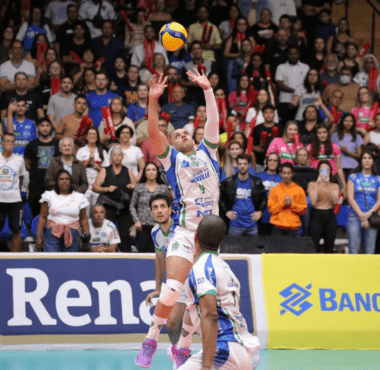 JOINVILLE VÔLEI É SUPERADO PELO VÔLEI RENATA FORA DE CASA