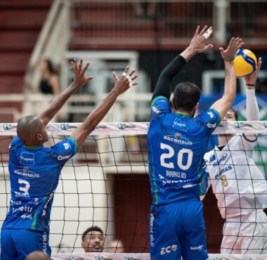 EM JOGO DE 5 SETS, JOINVILLE VENCE MINAS E SE REABILITA NA SUPERLIGA