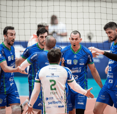 Joinville Vôlei encara neste domingo primeiro desafio pelas quartas de final da Superliga
