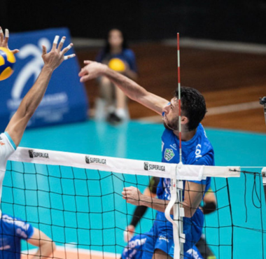 Joinville Vôlei encara São José nesta terça-feira em duelo decisivo pela permanência na Superliga