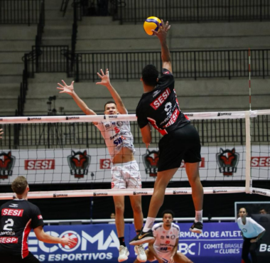 Oposto Marcos Júnior reforça Joinville Vôlei na temporada 2026/27