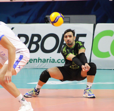 Líbero Gian Moraes renova com o Joinville Vôlei para a temporada 2026/27
